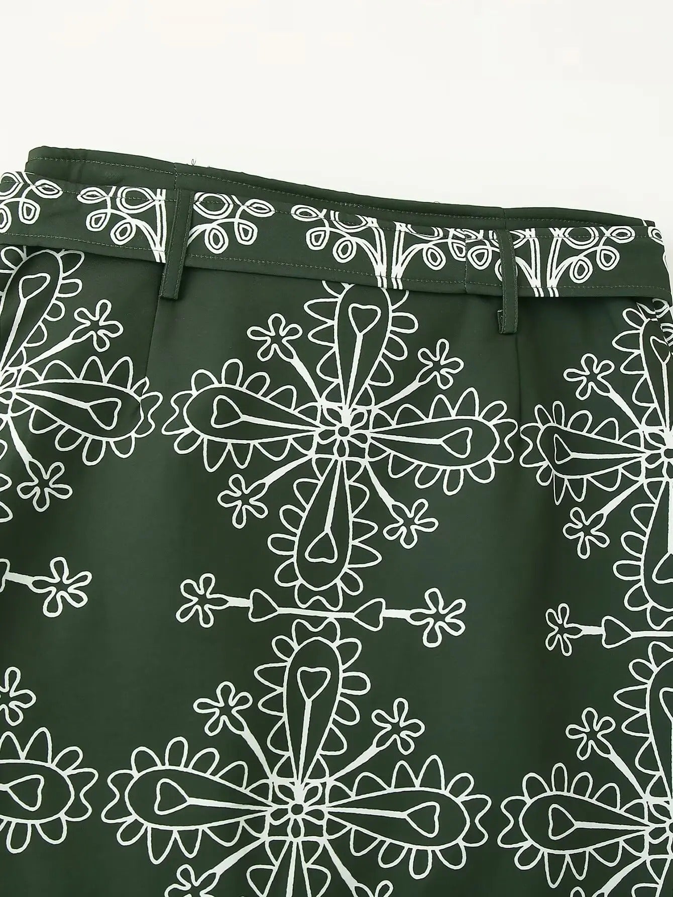 Falda Cruzada con Estampado Floral en Verde