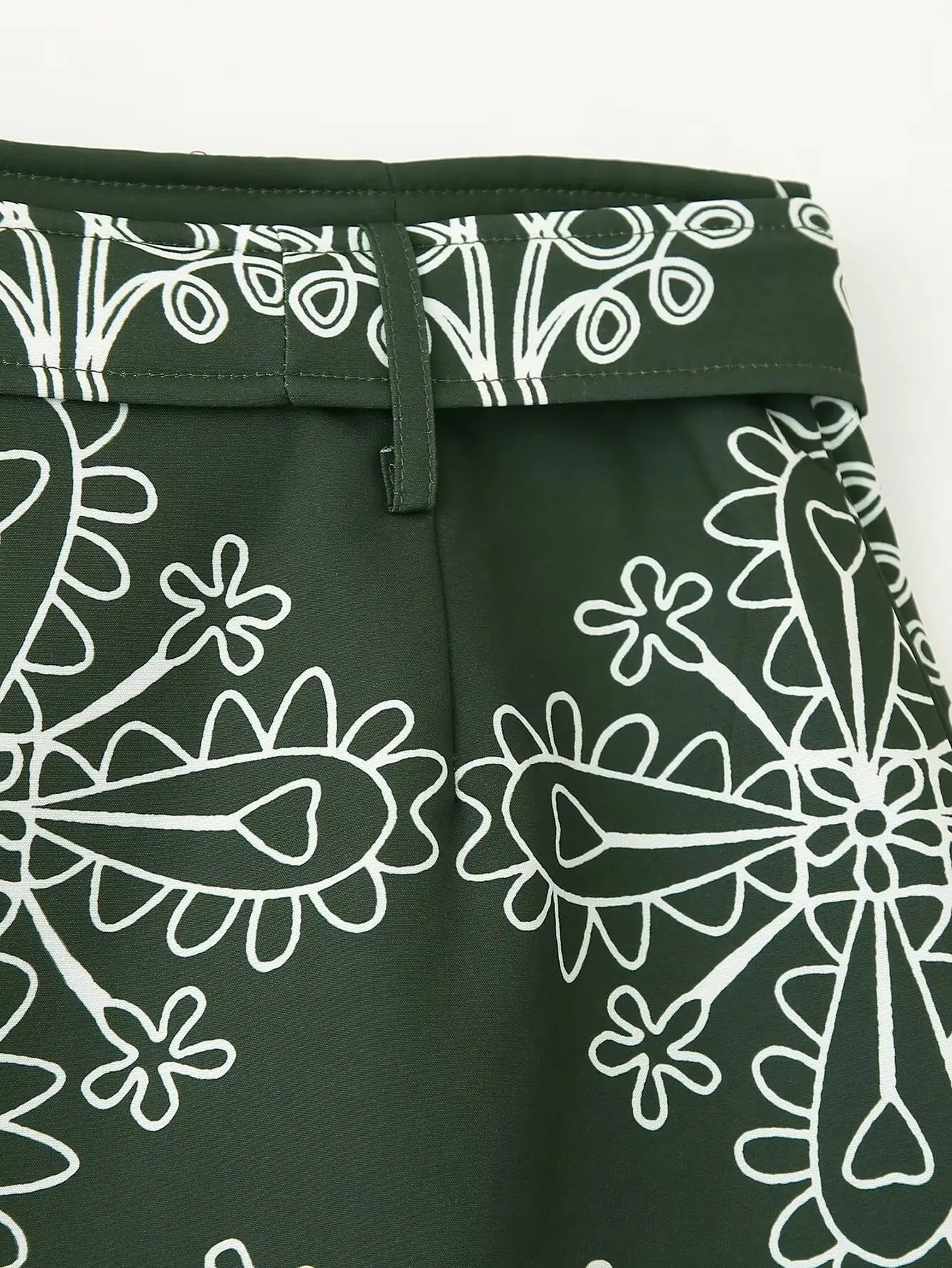 Falda Cruzada con Estampado Floral en Verde