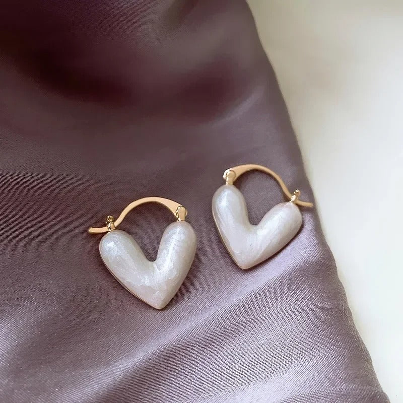 Pendientes Aro con Corazón Blanco